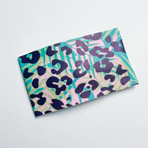 pastel leopard snap clip