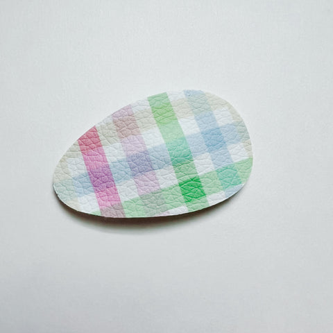 spring plaid egg snap clip