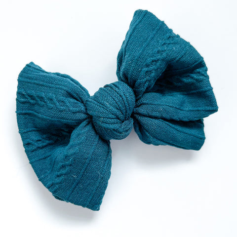 peacock knot bow